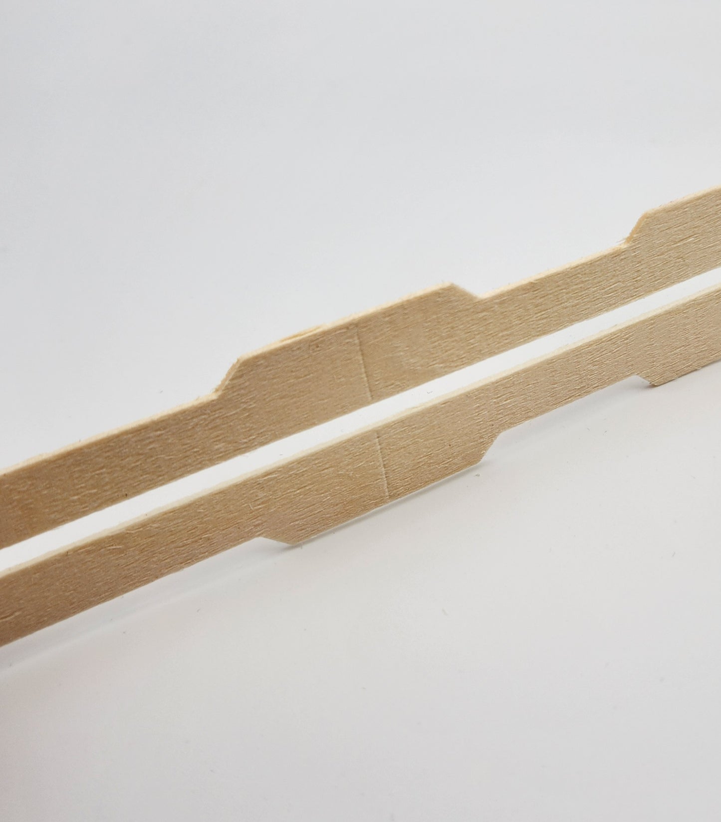 Honeycomb frames with special external dimensions suitable for insertion into Zander frames