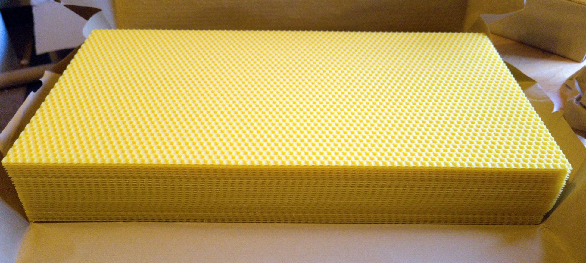 Mittelwände Zander Flachzarge 2 kg – präzise Zellwaben, seuchenfrei - Imkerei B&J